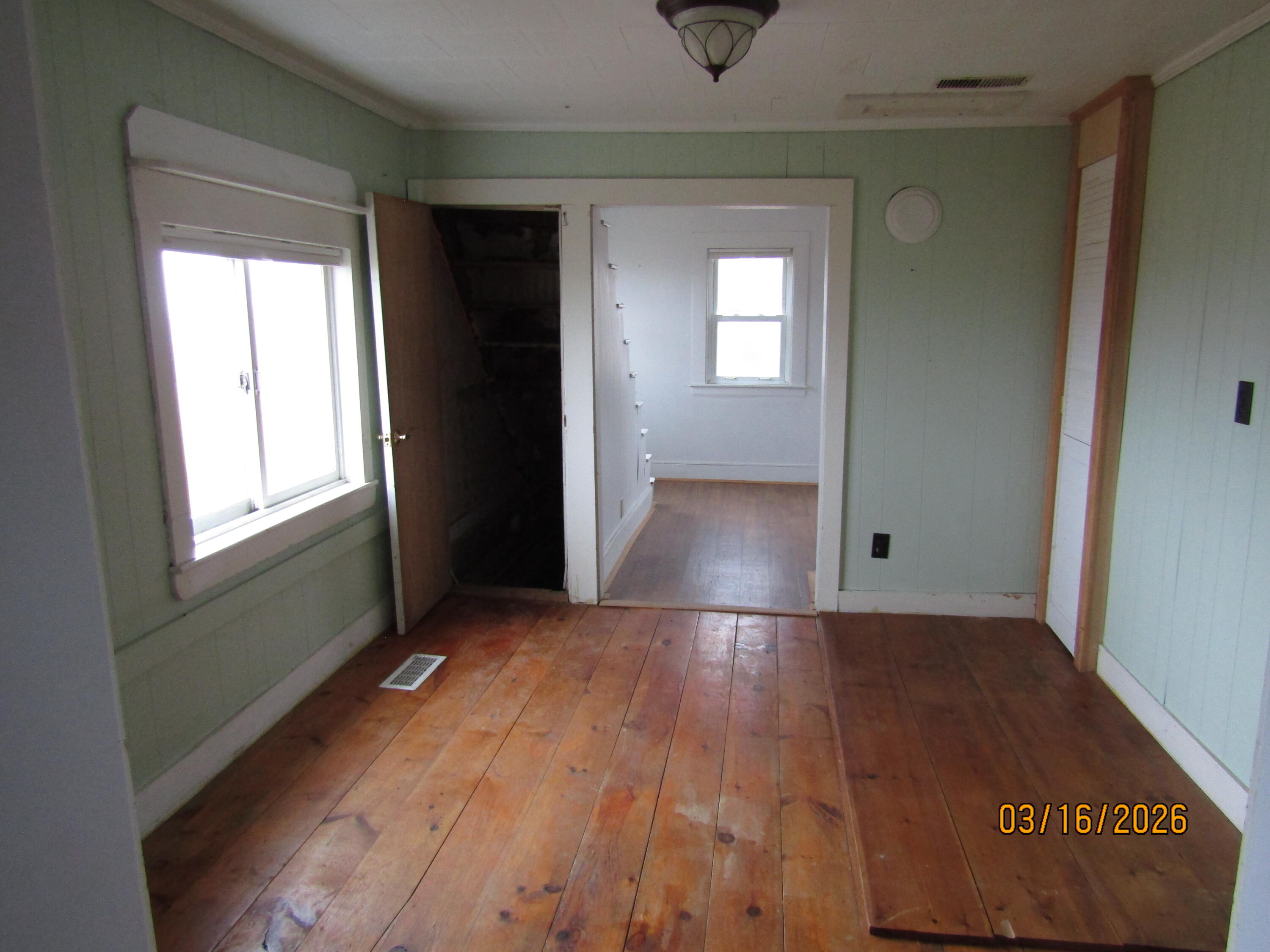 535 Enfield Road Lincoln, ME 04457 - Photo 5 of 19