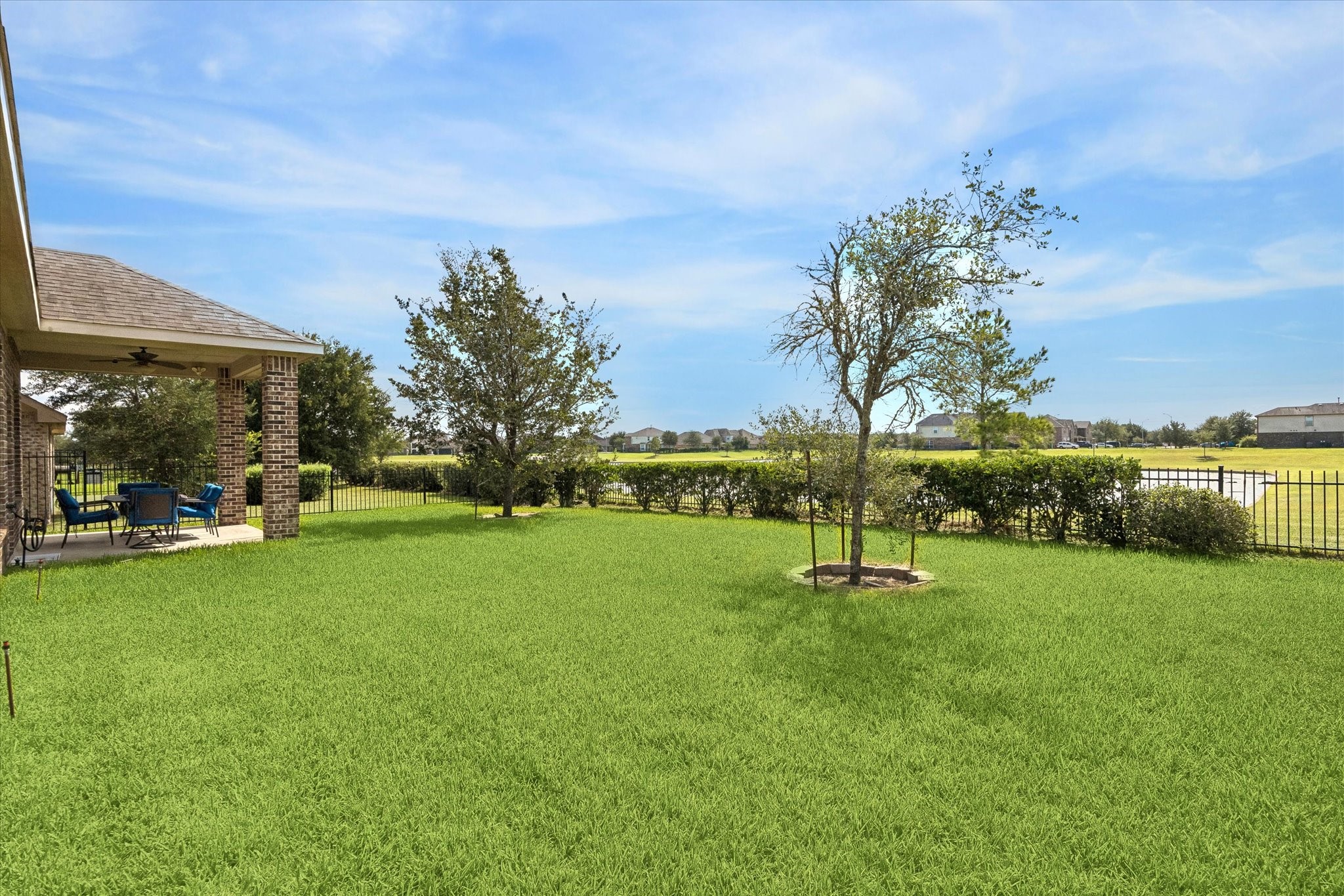 1822 Luminous Waters Lane Rosharon, TX 77583 - Photo 26 of 29 Gallery Image 26