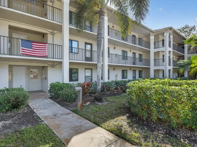 $275,000 | 5792 Deauville Circle, Unit A207, Naples, FL 34112