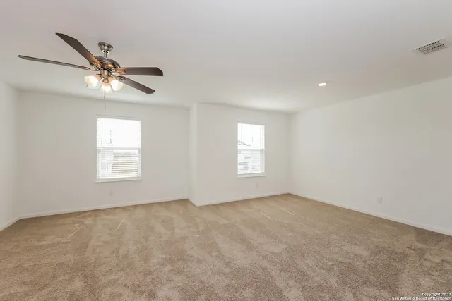 $1,695 | 4114 Trail De Paris, New Braunfels, TX 78132