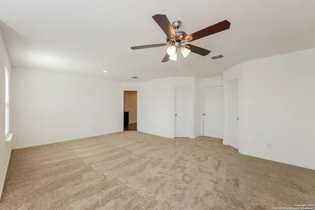 $1,695 | 4114 Trail De Paris, New Braunfels, TX 78132