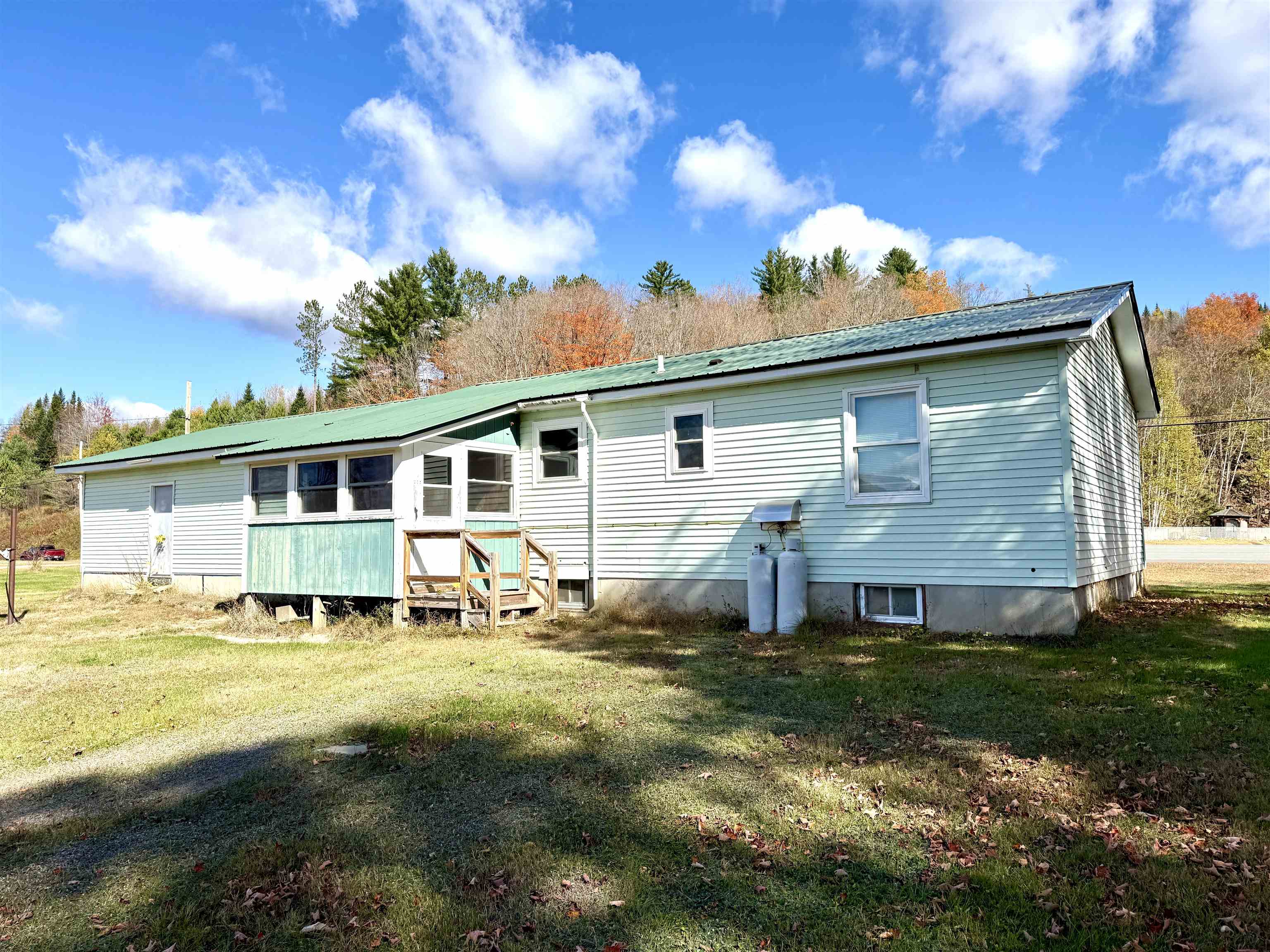 147 Highway 3 Stratford, NH 03590 - Photo 5 of 29