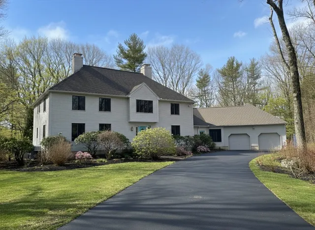 $2,650,000 | 183 Kings Grant Road, Weston, MA 02493