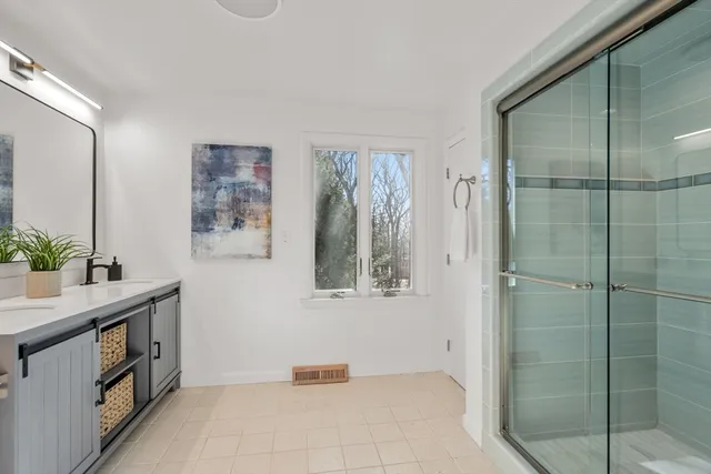 $2,650,000 | 183 Kings Grant Road, Weston, MA 02493