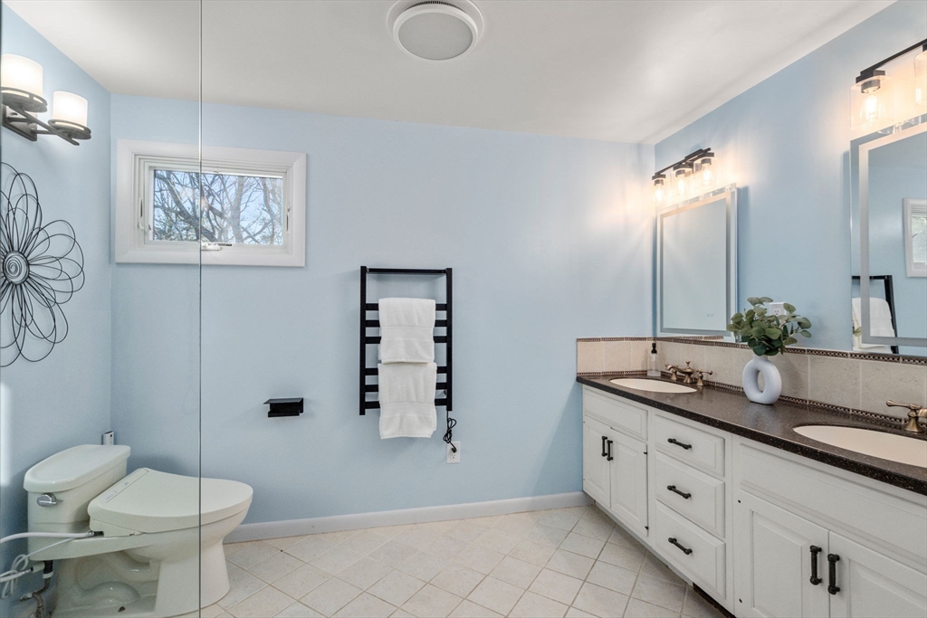 183 Kings Grant Road Weston, MA 02493 - Photo 21 of 35