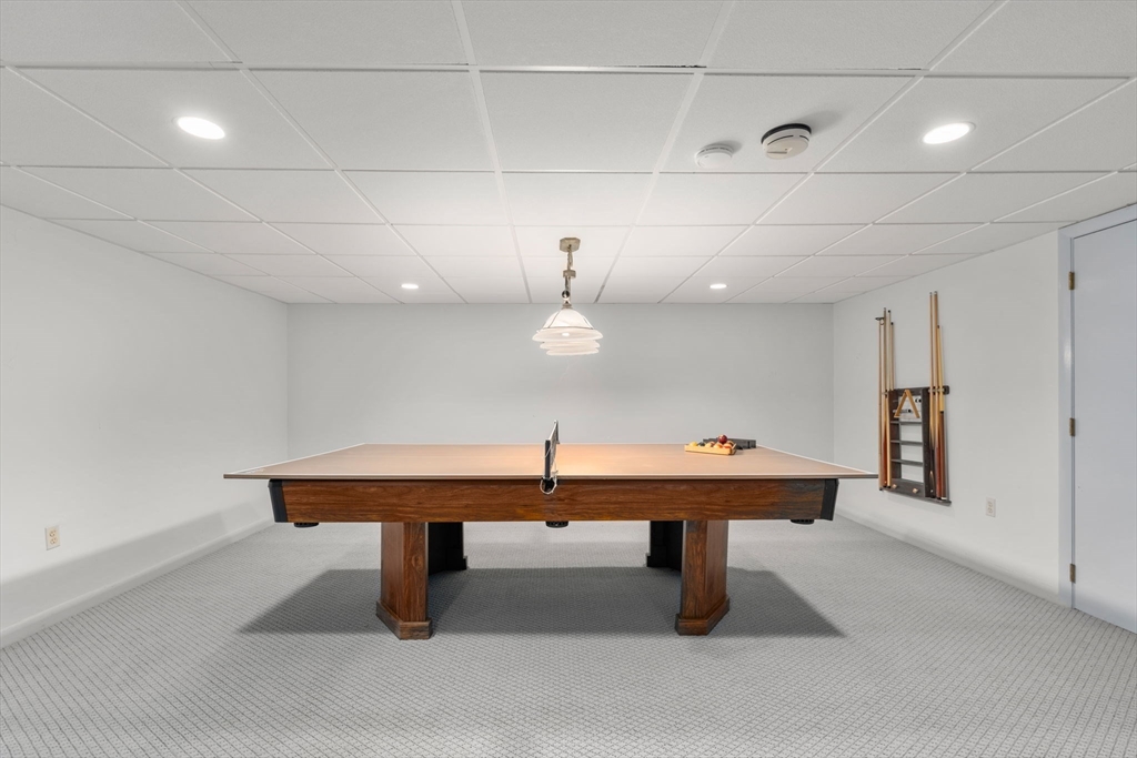 183 Kings Grant Road Weston, MA 02493 - Photo 27 of 35