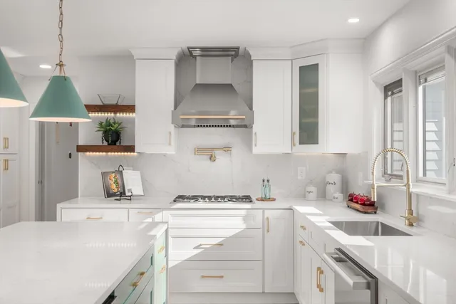 $2,650,000 | 183 Kings Grant Road, Weston, MA 02493