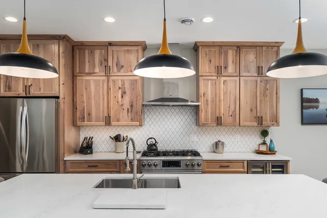 $798,000 | 121 Kayak View, Duluth, MN 55808