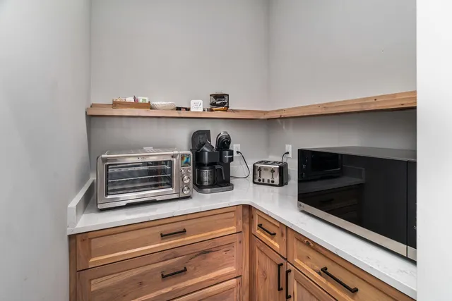 $798,000 | 121 Kayak View, Duluth, MN 55808