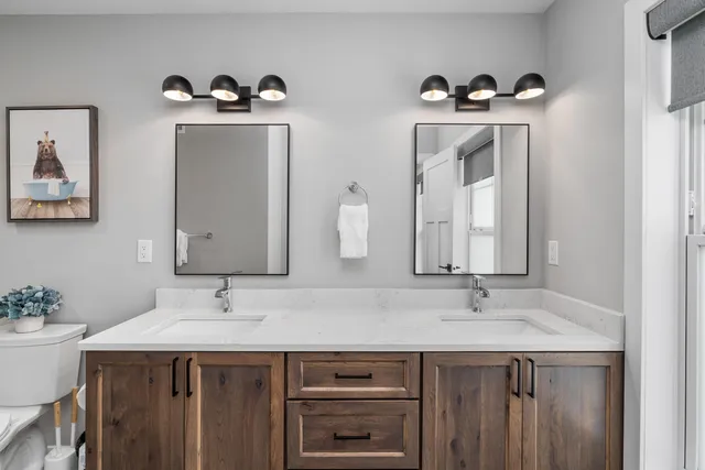 $798,000 | 121 Kayak View, Duluth, MN 55808