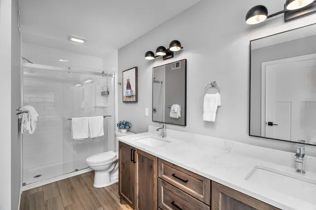 $798,000 | 121 Kayak View, Duluth, MN 55808