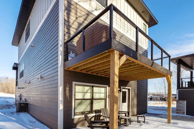 $798,000 | 121 Kayak View, Duluth, MN 55808