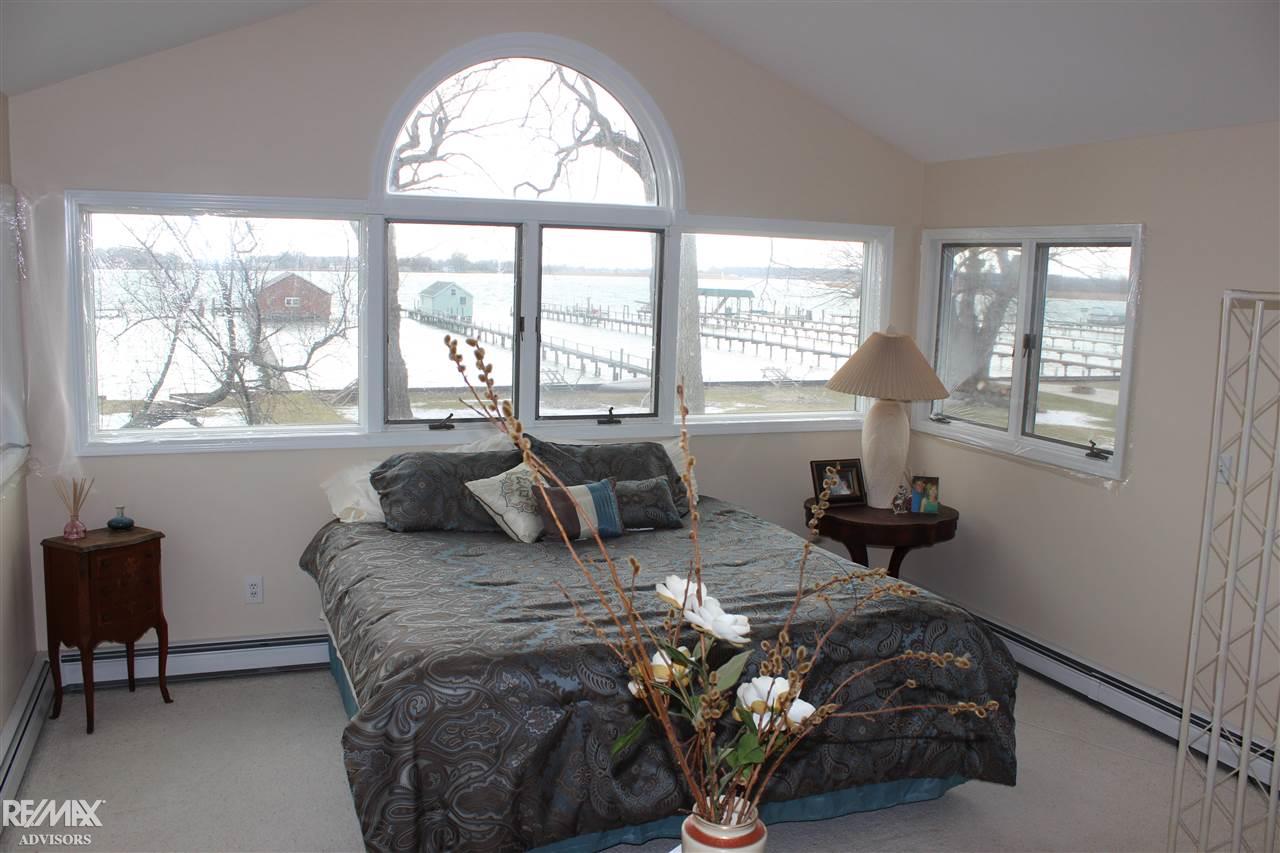 5237 Pointe Tremble Road Algonac, MI 48001 - Photo 12 of 35 31312443-11.JPG