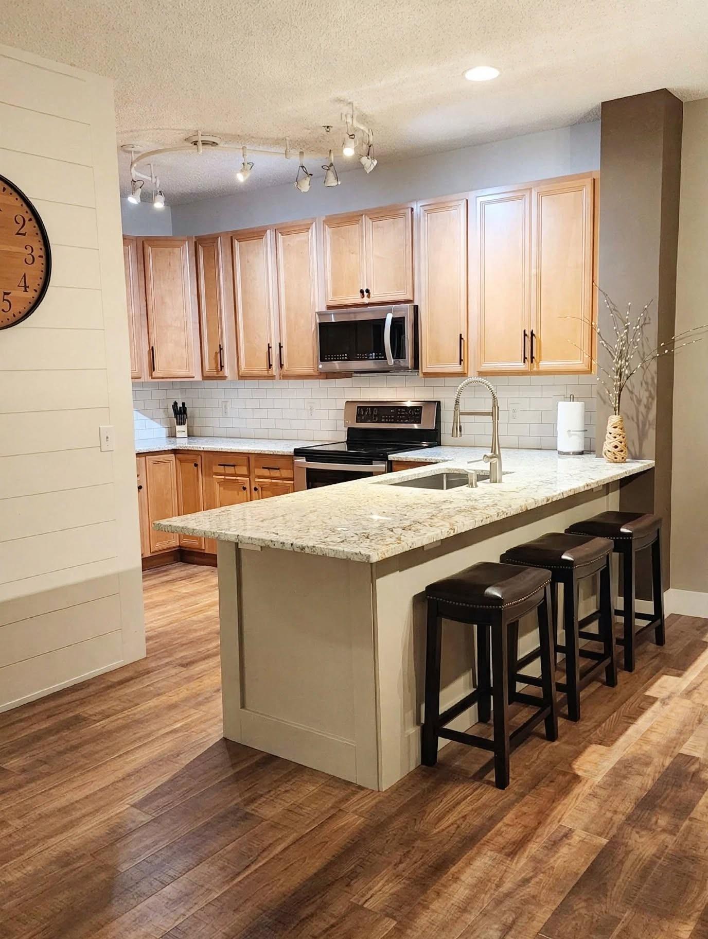 1240 County Rd D East, Unit 3 Maplewood, MN 55109 - Photo 7 of 25 Gallery Image 7