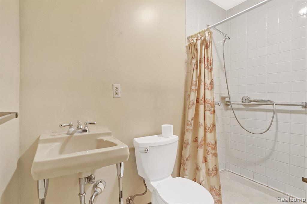 2889 Beck Road Howell, MI 48843 - Photo 21 of 41
