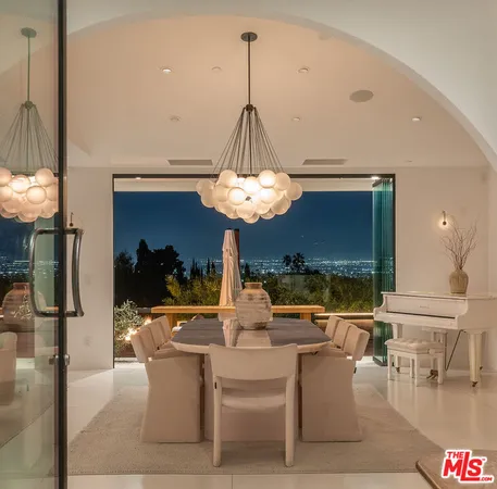 $3,995,000 | 3380 Scadlock Lane, Sherman Oaks, CA 91403