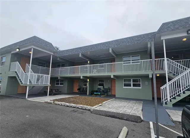 $1,600 | 2035 Alpine Road, Unit 4, Clearwater, FL 33755