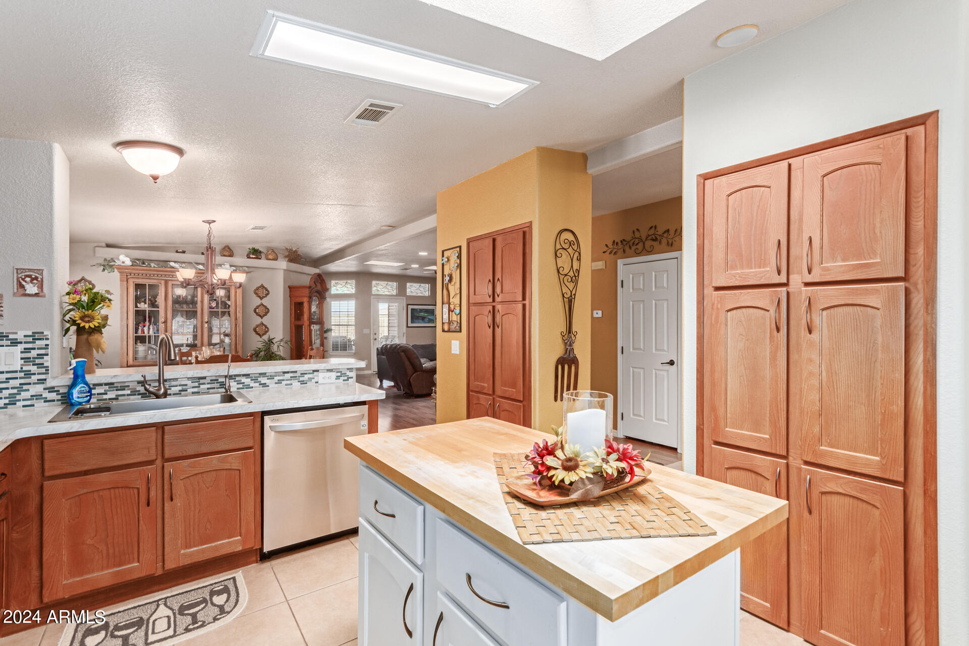 3301 South Goldfield Road, Unit 4020 Apache Junction, AZ 85119 - Photo 16 of 37 0013-13 - Goldfield