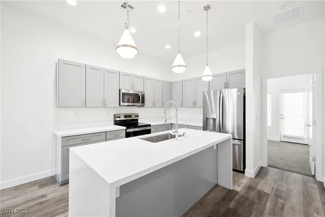 $2,695 | 11480 Roaring Peak Drive, Las Vegas, NV 89135