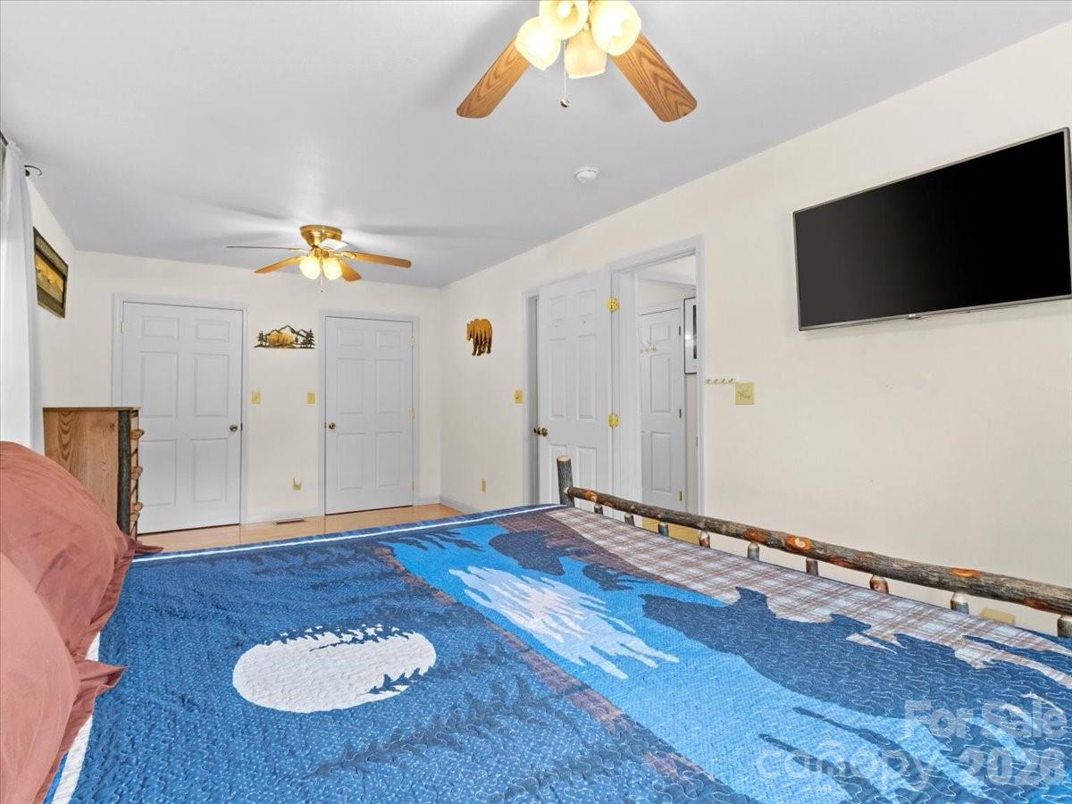 49 Pinnacle Road Burnsville, NC 28714 - Photo 15 of 48 Gallery Image 15