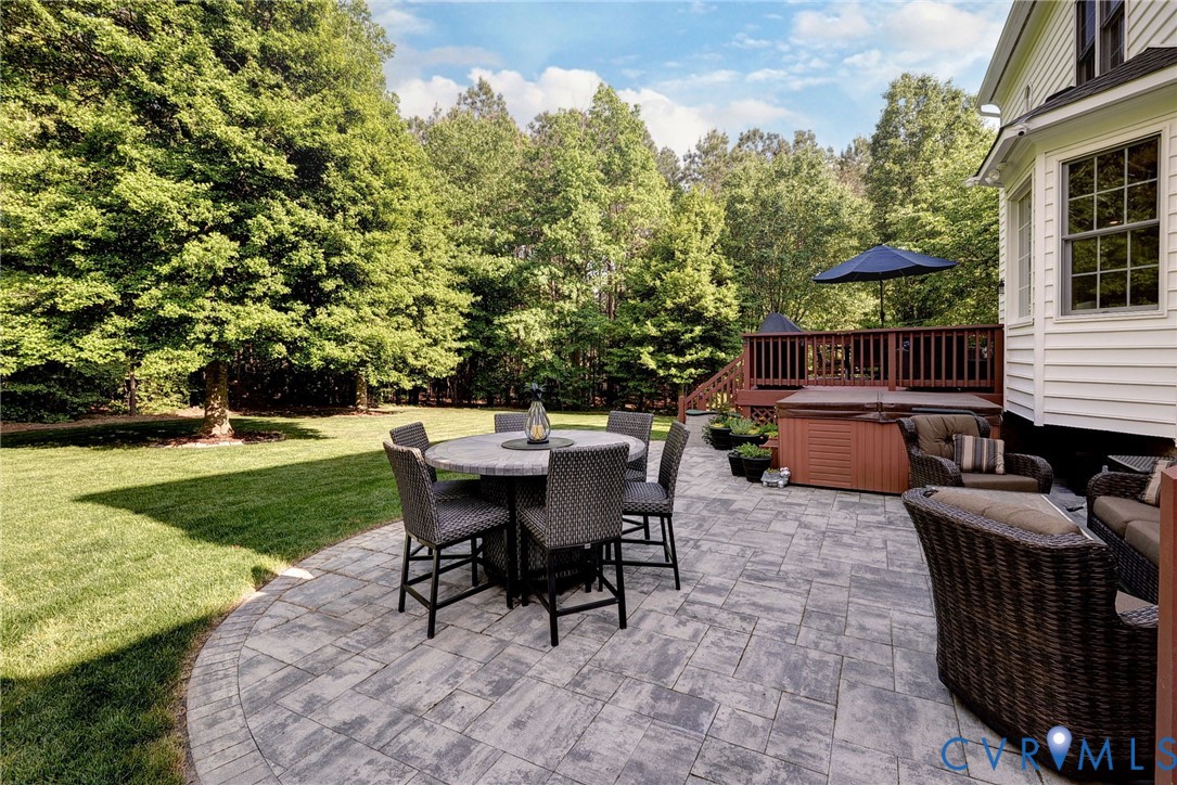 4015 Cold Spring Road Williamsburg, VA 23188 - Photo 36 of 57 Paved patio featuring a curved border, paver stone