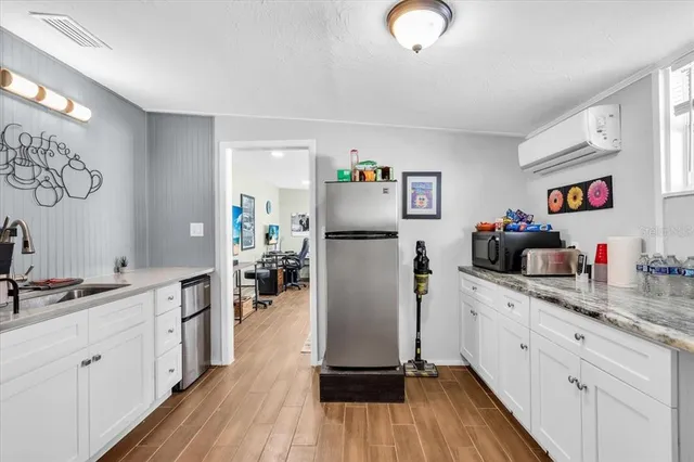 $419,000 | 719 35th Street West, Bradenton, FL 34205