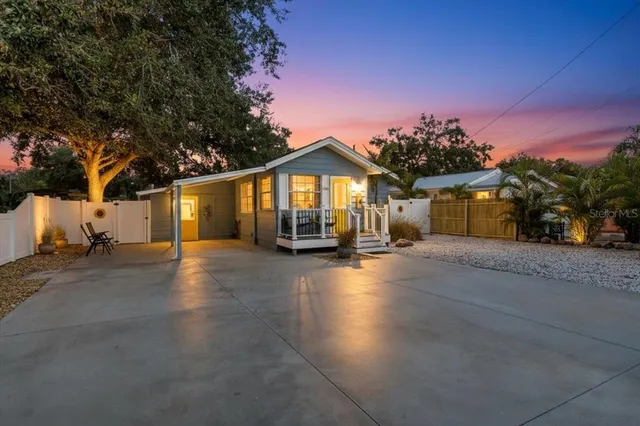 $419,000 | 719 35th Street West, Bradenton, FL 34205