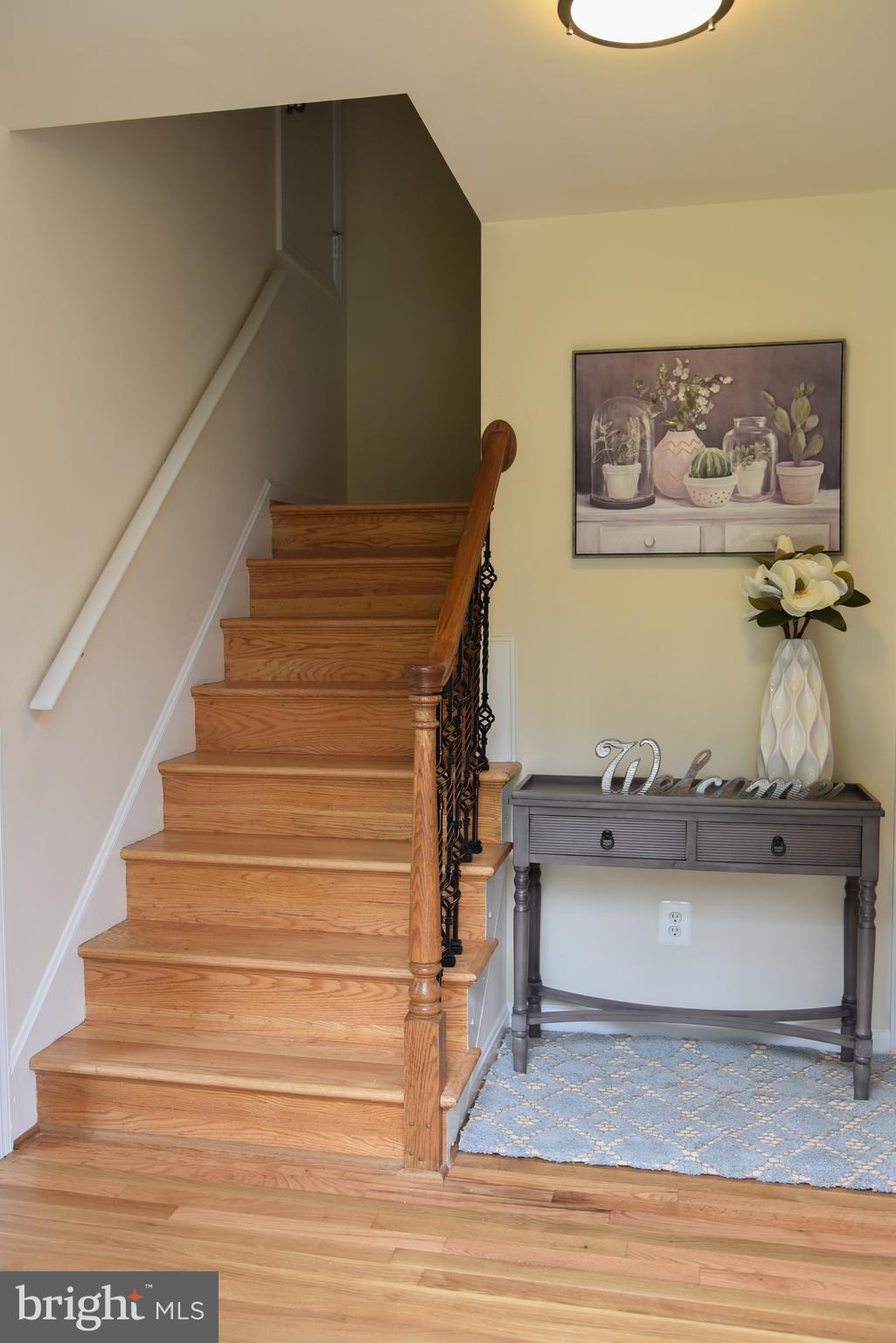 8404 Jeb Stuart Road Potomac, MD 20854 - Photo 4 of 28 Front Entrance