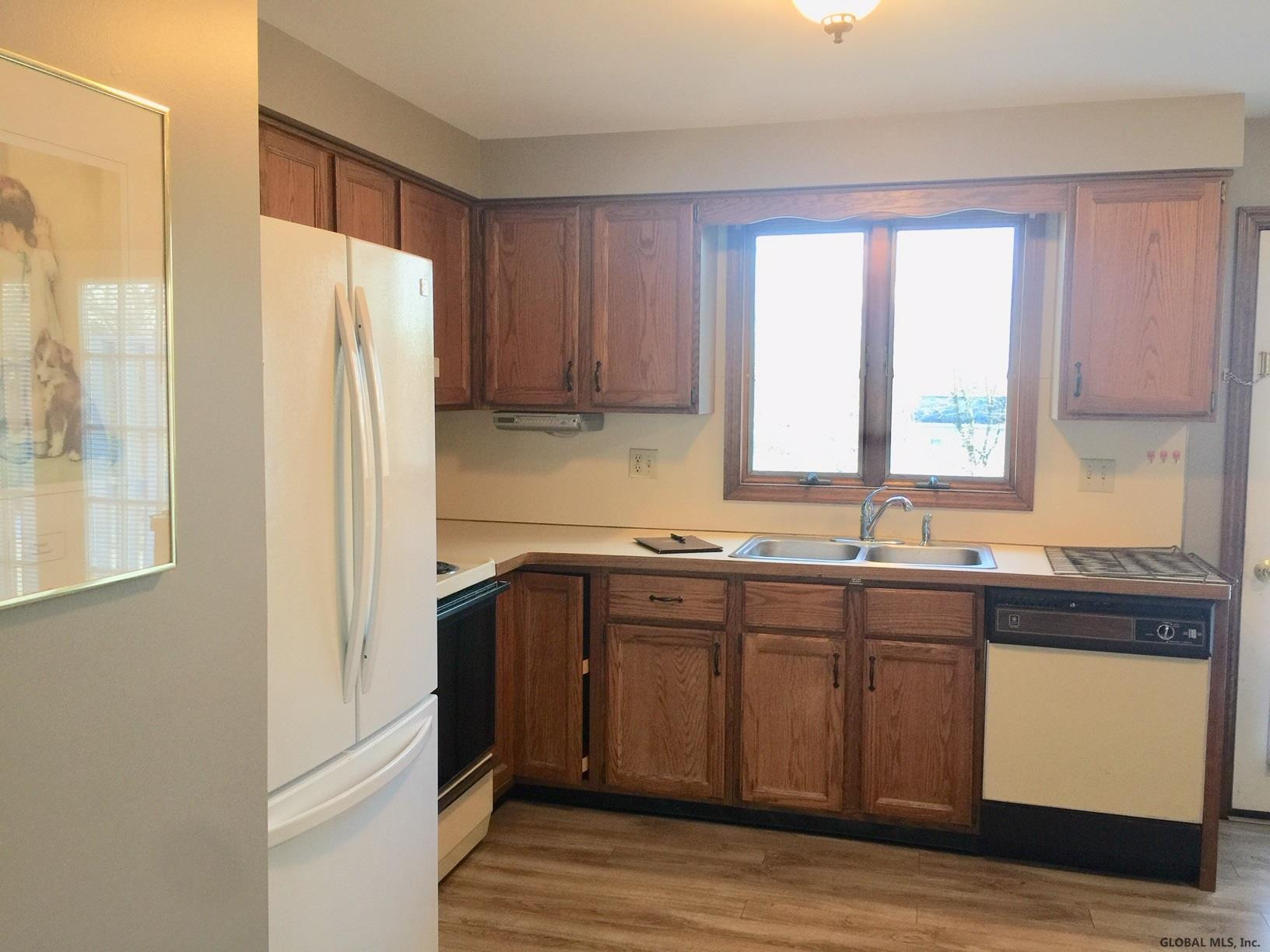 114 Osborne Road Colonie, NY 12205 - Photo 12 of 20 Photo 12