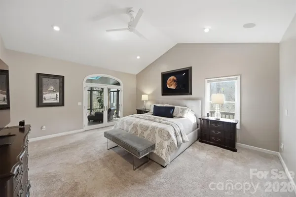 $849,000 | 4624 9th Street Northeast, Hickory, NC 28601