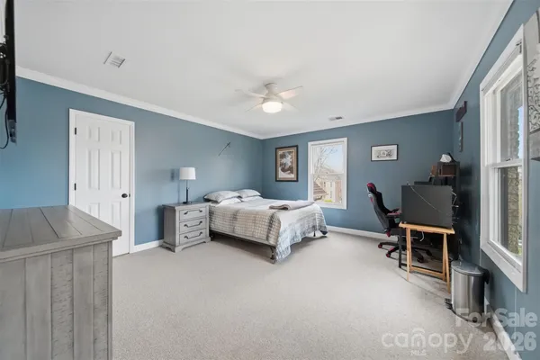 $849,000 | 4624 9th Street Northeast, Hickory, NC 28601