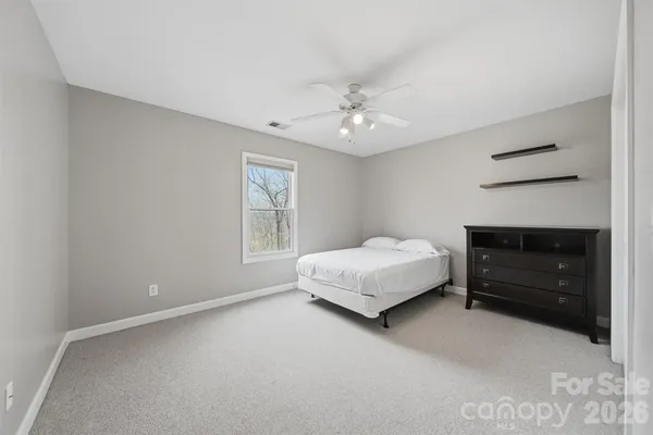 $849,000 | 4624 9th Street Northeast, Hickory, NC 28601
