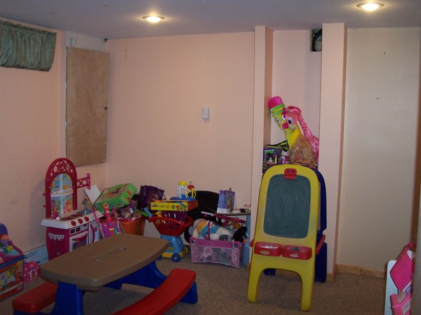 64 Fresno Street Springfield, MA 01104 - Photo 15 of 15