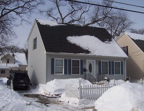 64 Fresno Street Springfield, MA 01104 - Photo 2 of 15