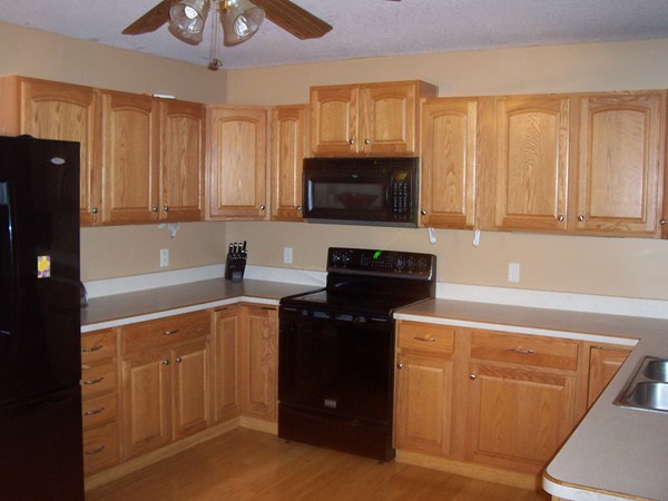 64 Fresno Street Springfield, MA 01104 - Photo 9 of 15