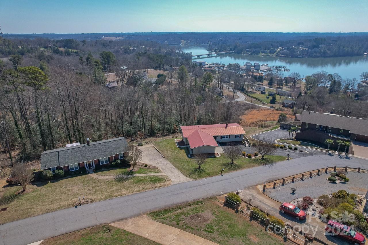 127 Skyline Road Hickory, NC 28601 - Photo 12 of 40 Gallery Image 12