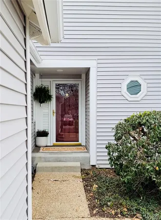 $362,500 | 1541 Milbridge Drive, Chesterfield, MO 63017