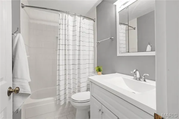 $362,500 | 1541 Milbridge Drive, Chesterfield, MO 63017