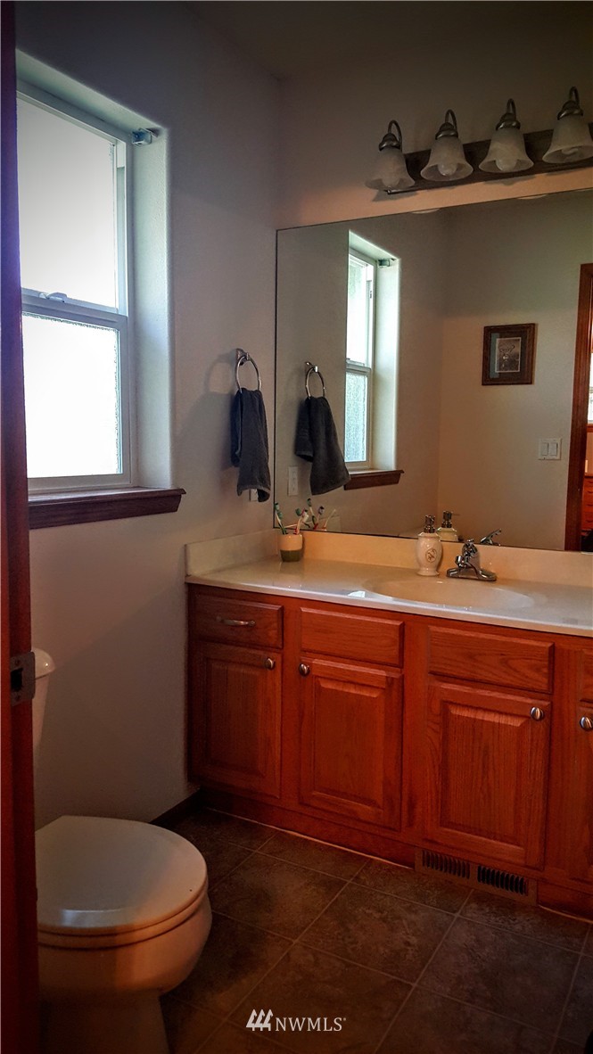 7877 Chateau Road Maple Falls, WA 98266 - Photo 14 of 17 Gallery Image 14