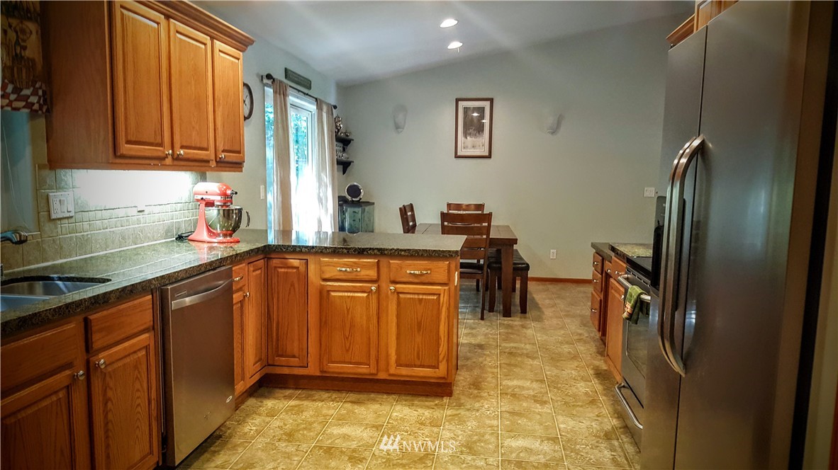 7877 Chateau Road Maple Falls, WA 98266 - Photo 8 of 17 Gallery Image 8