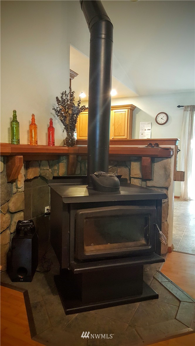7877 Chateau Road Maple Falls, WA 98266 - Photo 10 of 17 Gallery Image 10