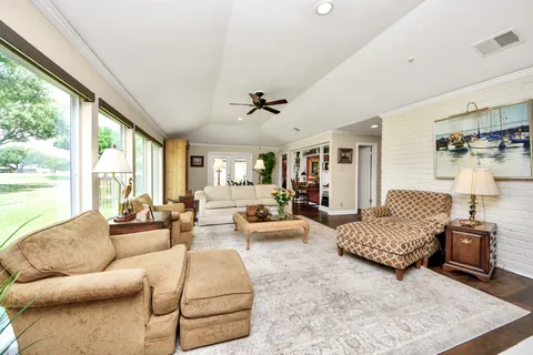 $599,000 | 31 Bendwood Drive, Sugar Land, TX 77478