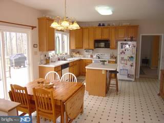 11 Mapleflower Road Glenmoore, PA 19343 - Photo 2 of 6 Gallery Image 2