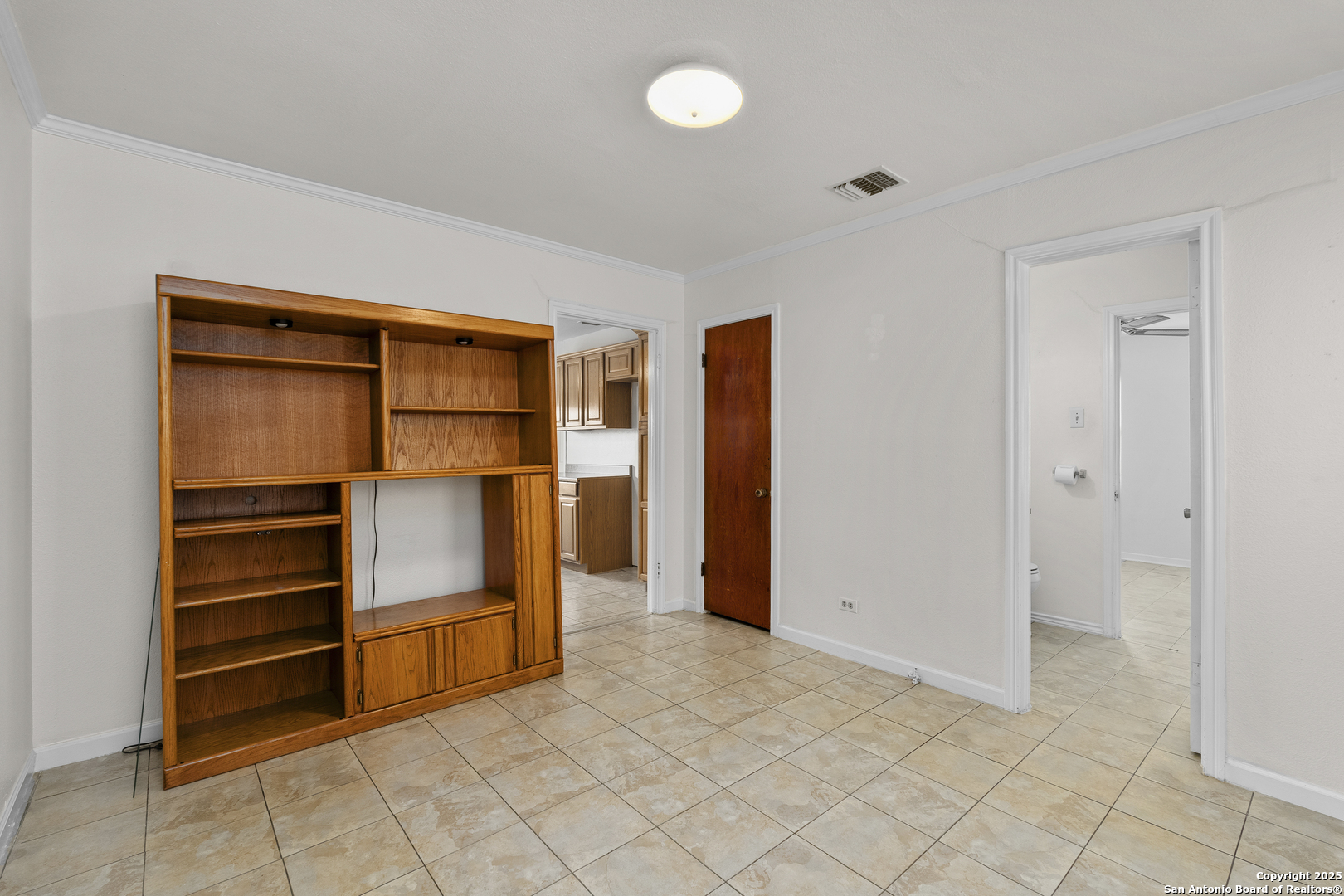 100 Haeckerville Road Cibolo, TX 78108 - Photo 12 of 31 a view of walk in closet with empty racks