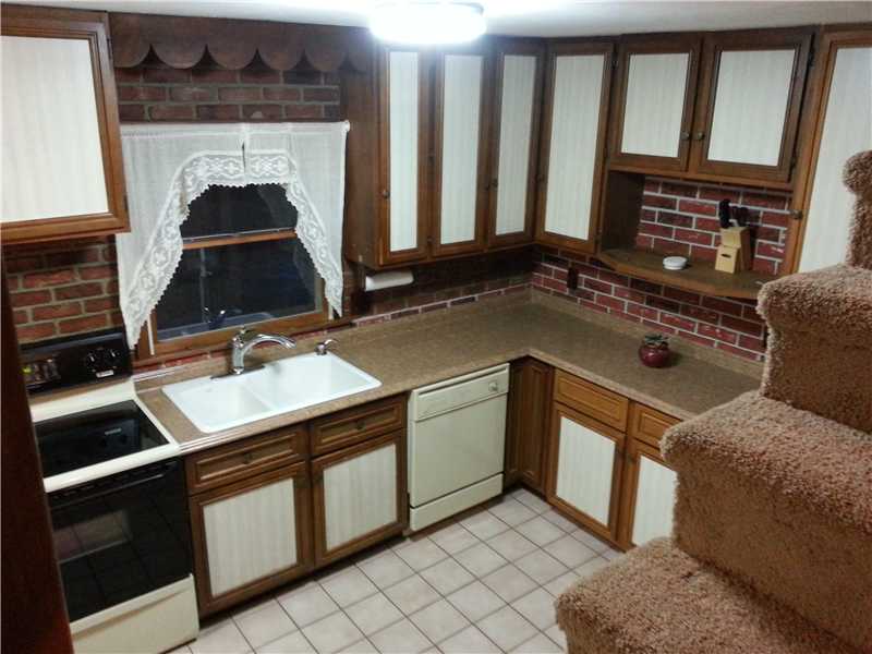 164 Bradford Road Westerly, RI 02808 - Photo 4 of 24 Kitchen.