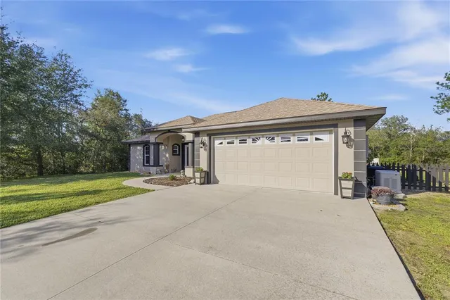 $725,000 | 5693 West Woodlawn Street, Dunnellon, FL 34433