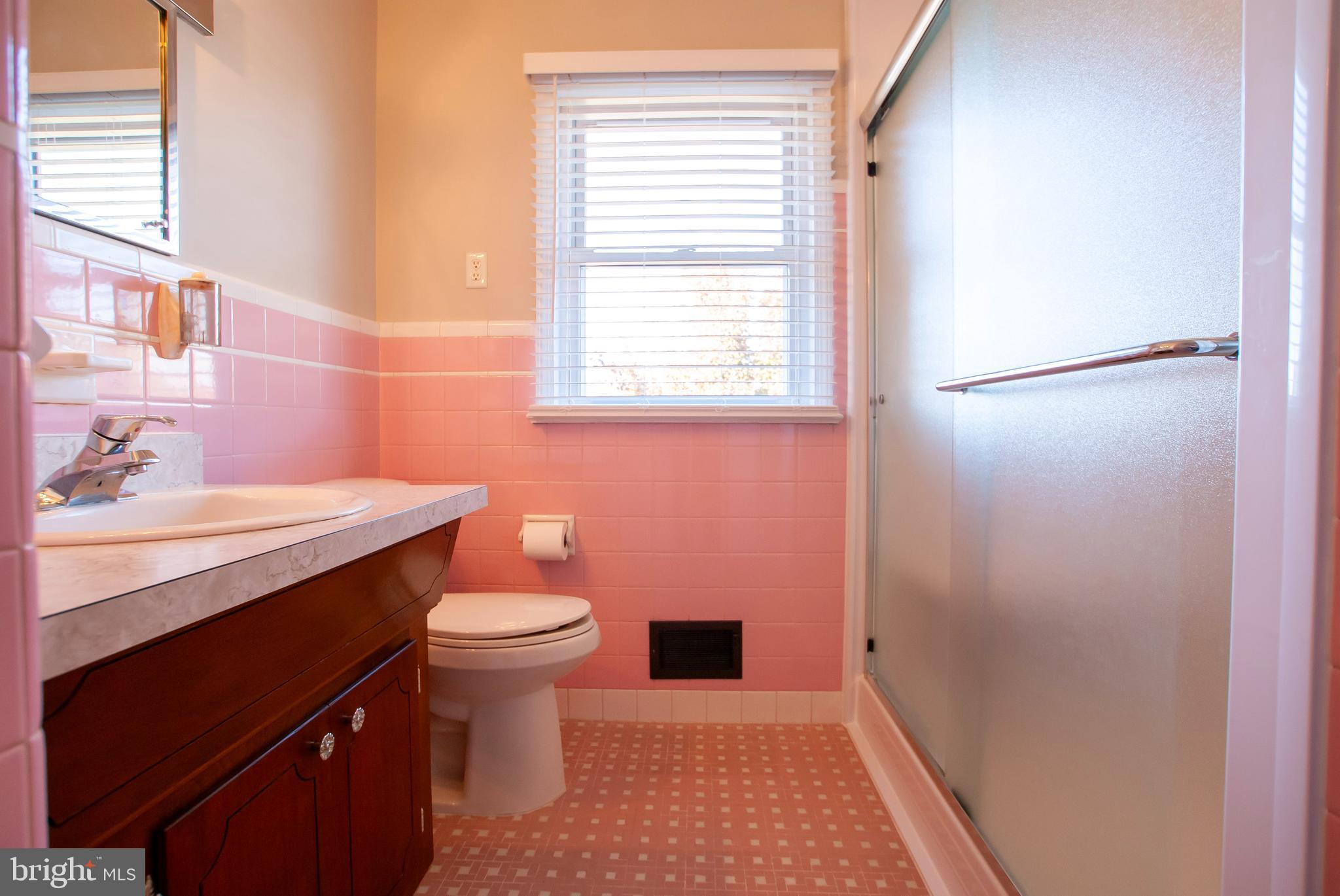 23 Doreen Road Hamilton, NJ 08690 - Photo 21 of 41 Full Bath