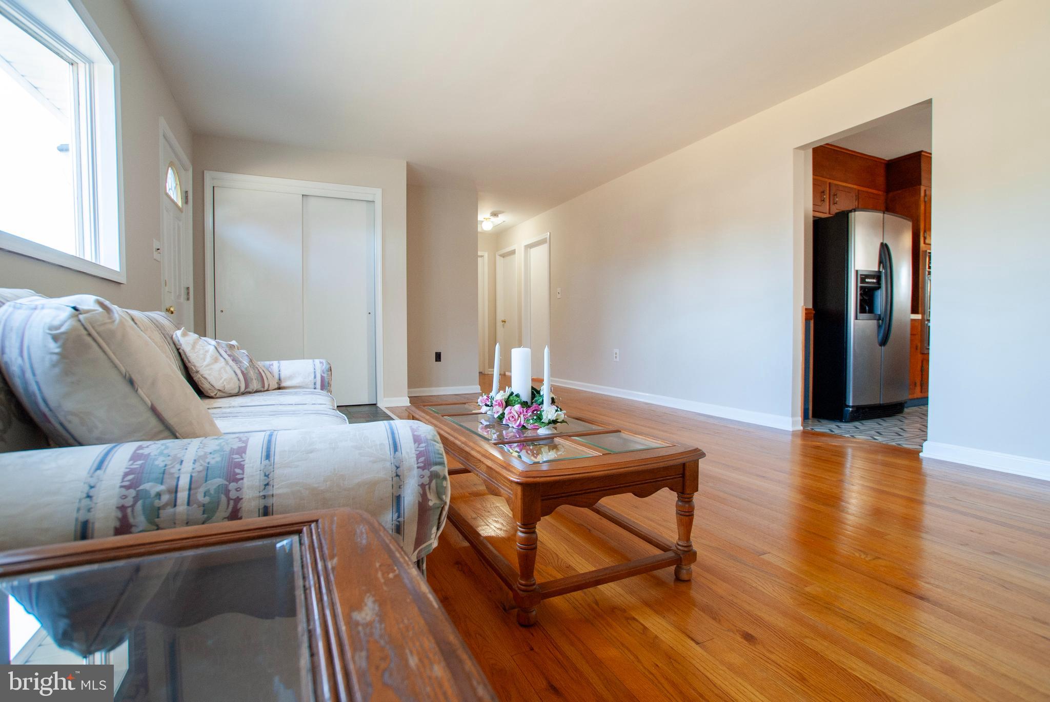 23 Doreen Road Hamilton, NJ 08690 - Photo 7 of 41 Living Room