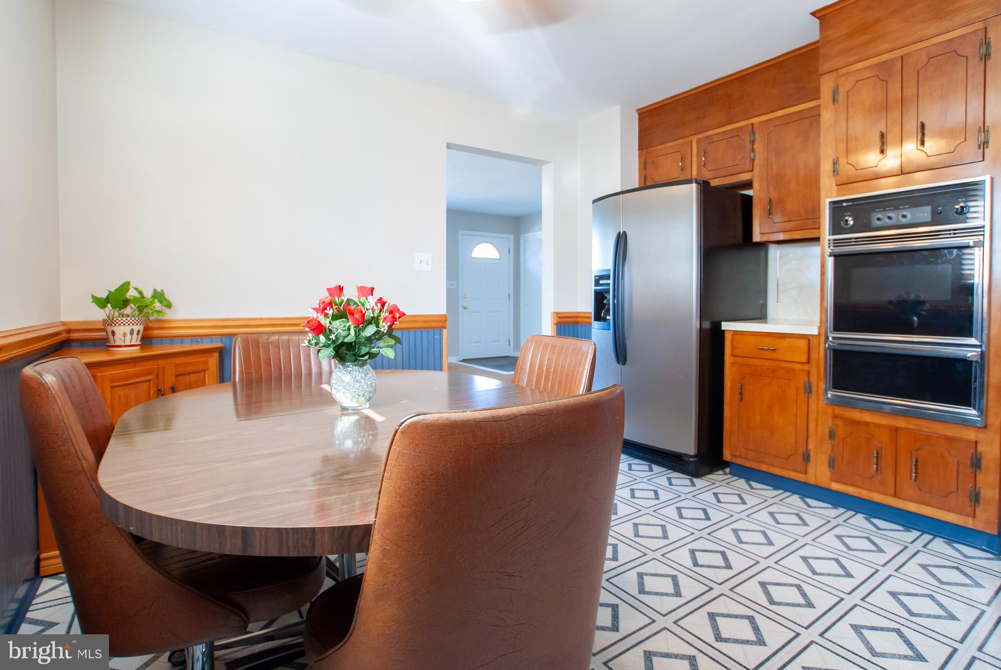 23 Doreen Road Hamilton, NJ 08690 - Photo 9 of 41 Eat-in Kitchen