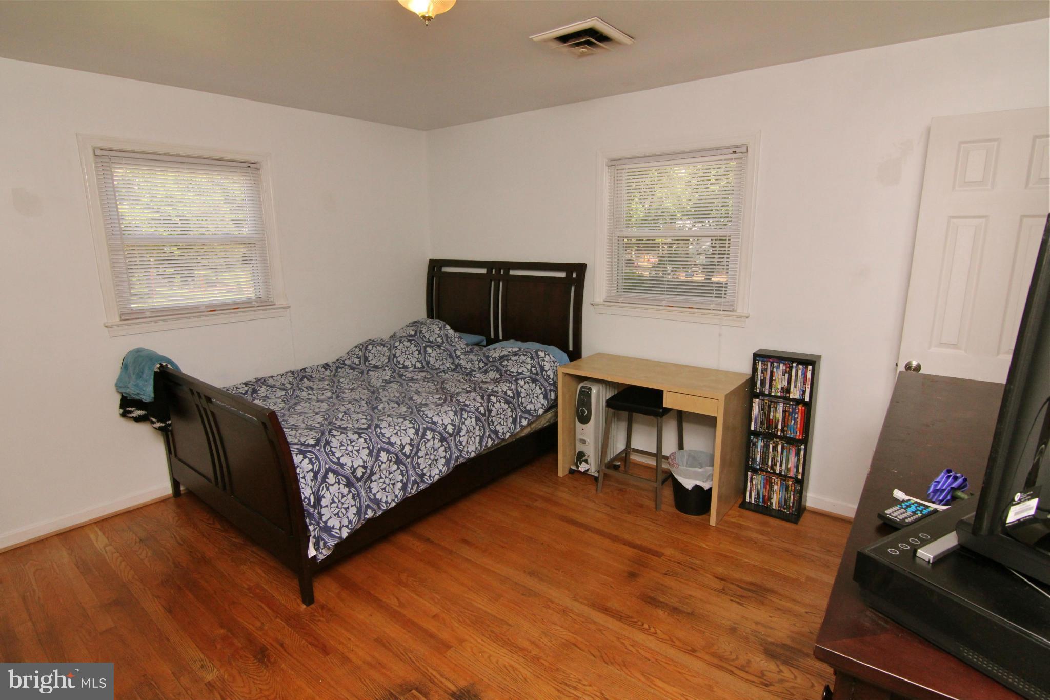 1508 Featherstone Road Woodbridge, VA 22191 - Photo 10 of 22 Bedroom (Master)